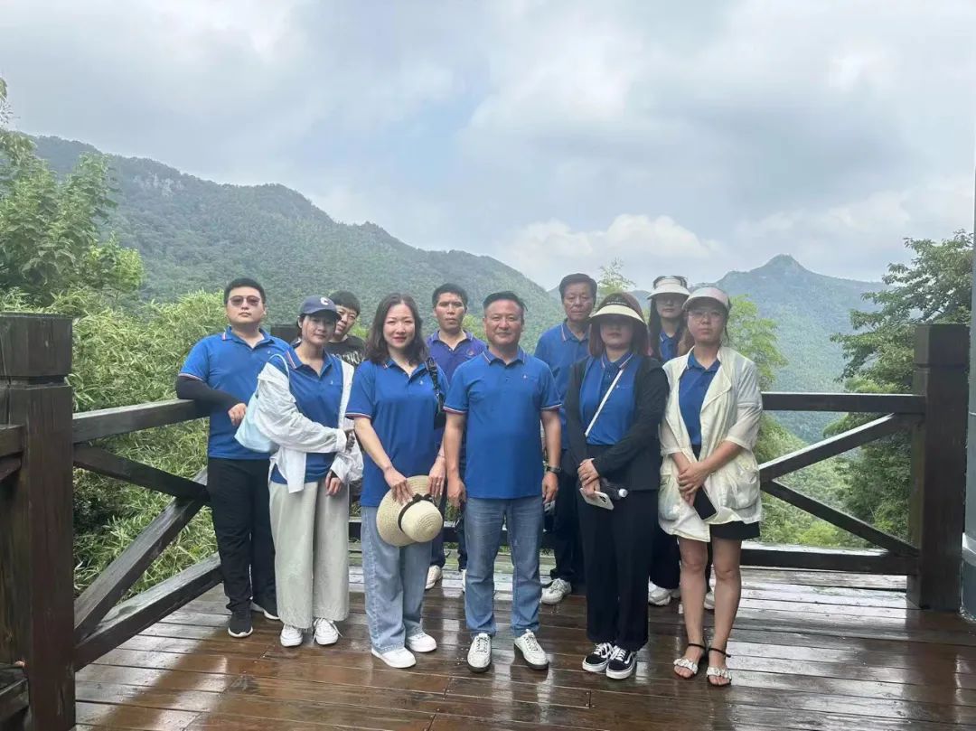 十年同舟，共济未来